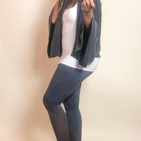 (NWT) Mineral Wash Cape - Picture 7 of 7